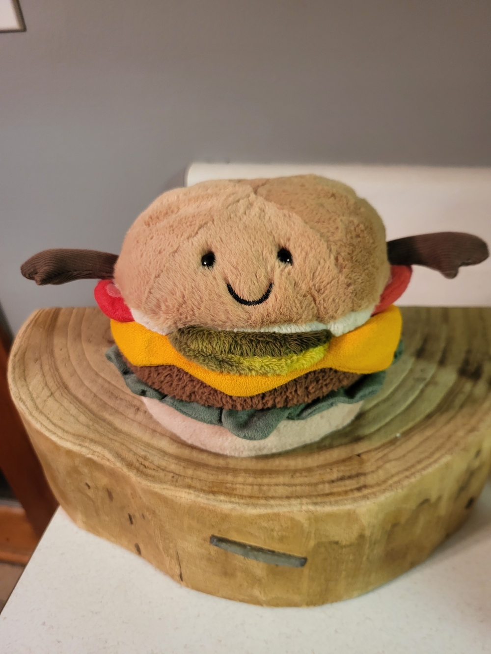Jellycat London Burger Hamburger Cheeseburger Stuffed Animal 5" Plush Toy
